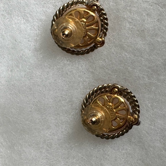 Vintage Jewelry - Picture 3 of 7